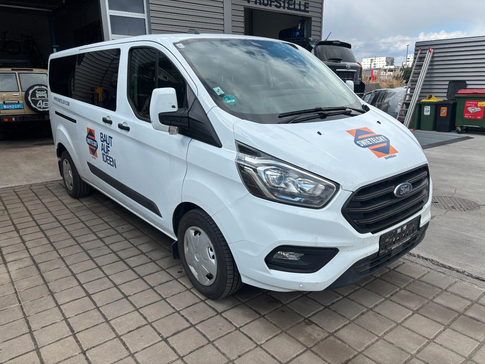 Ford Tourneo Custom 2.0 EcoBlue 110kW 320 L1 Active