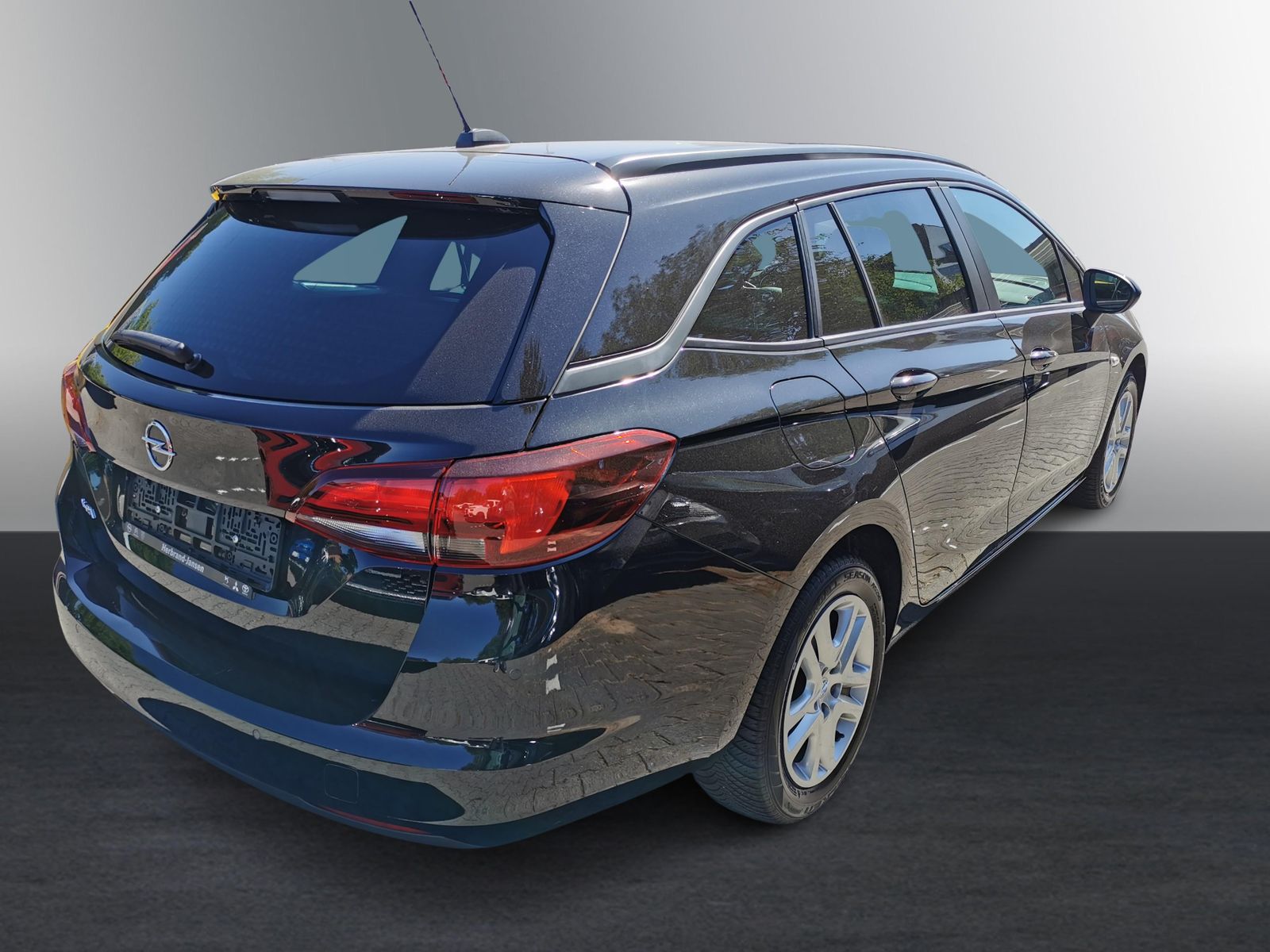 Fahrzeugabbildung Opel Astra K Sports Tourer, 1.2 Turbo, Edition