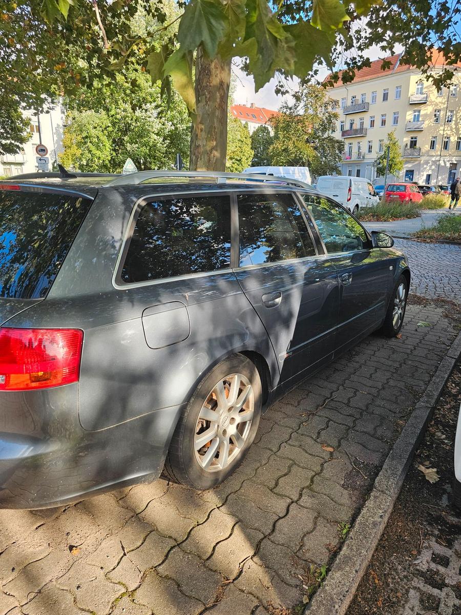 Audi A4 2007 — engine 200 HP (147kW)