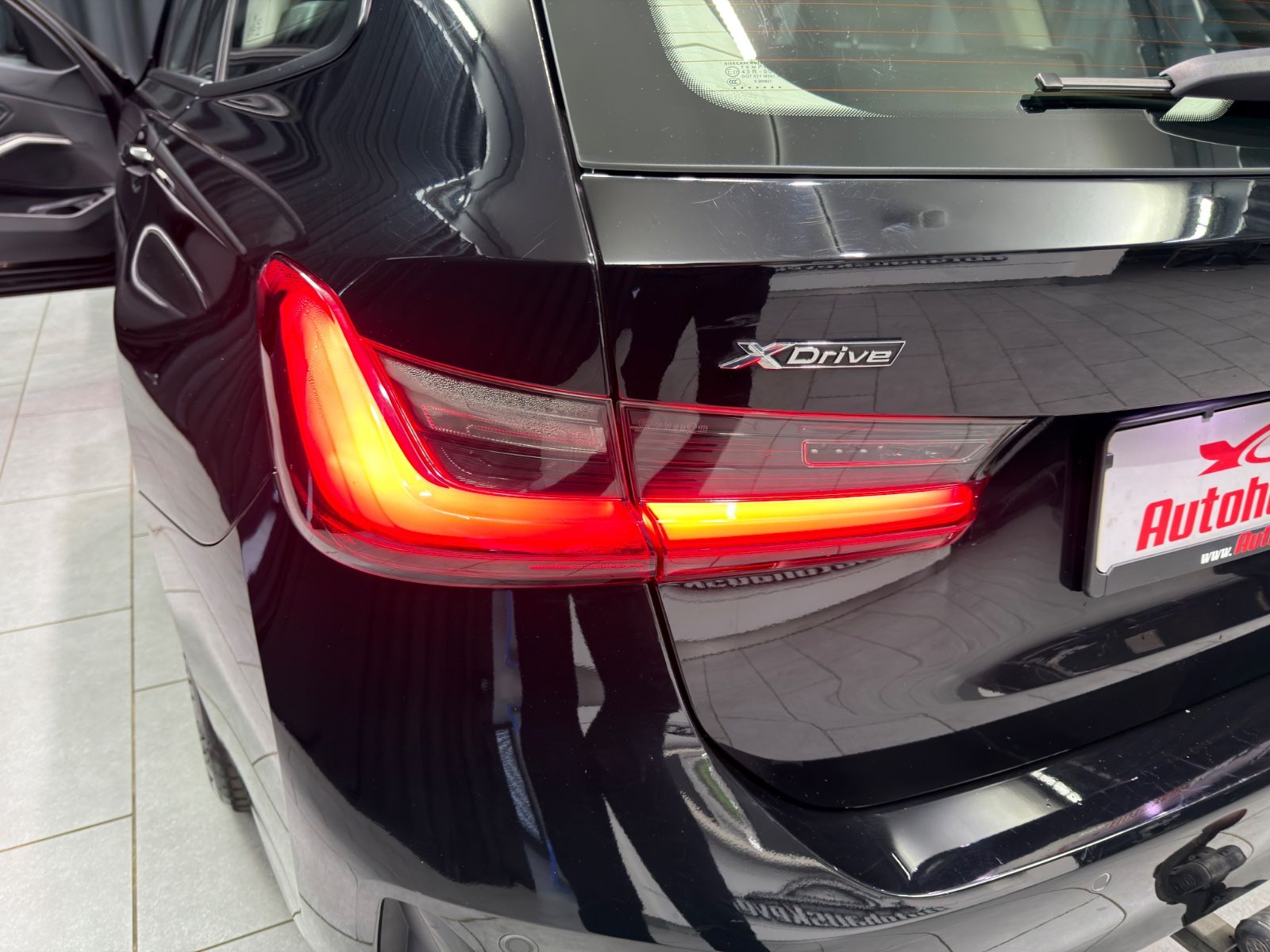 Fahrzeugabbildung BMW 320d xDrive Touring Advantage|NAVI|AHK|LED|
