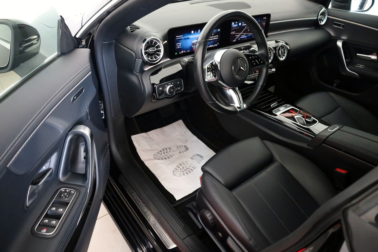 Fahrzeugabbildung Mercedes-Benz CLA 250 SB,Leder,Navi,LED,SH,Kamera,ACC,FACELIFT