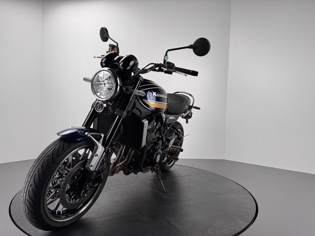 Fahrzeugabbildung Kawasaki Z900 RS *NEUWERTIG
