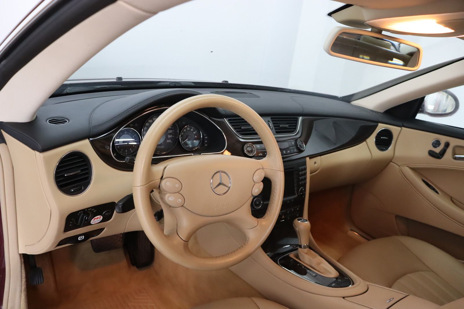 Fahrzeugabbildung Mercedes-Benz CLS 350 CGI Navi * Xenon * 1.Hand