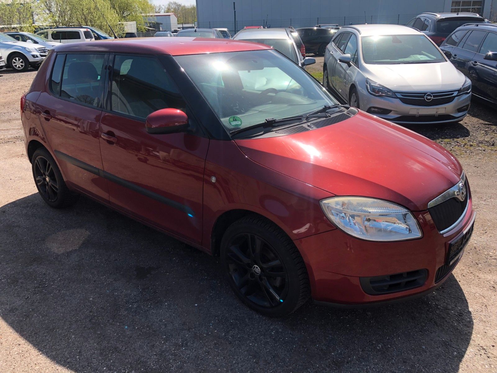 Fahrzeugabbildung SKODA Fabia Ambiente Heckschaden