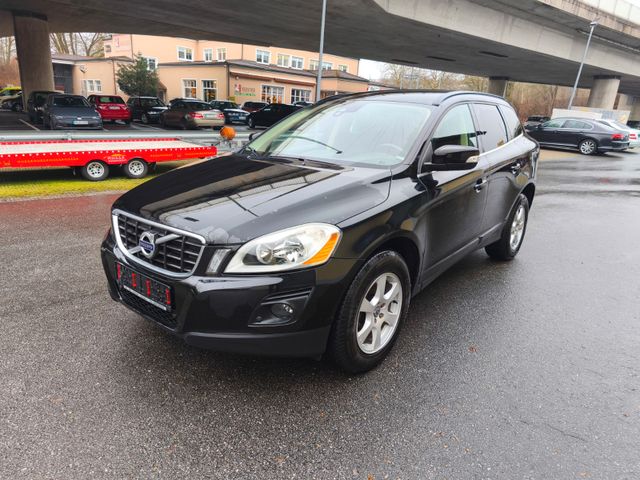 Volvo XC 60 XC60 Momentum Drive  Tel N. 01798081222