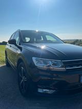 Volkswagen Tiguan 2.0 TDI - 1. HAND - RENTNERFAHRZEUG - - : Geländewagen, Rent