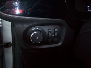 Bild 11 Opel Corsa F Elegance LED PDC+Kam SHZ Navi-App AT