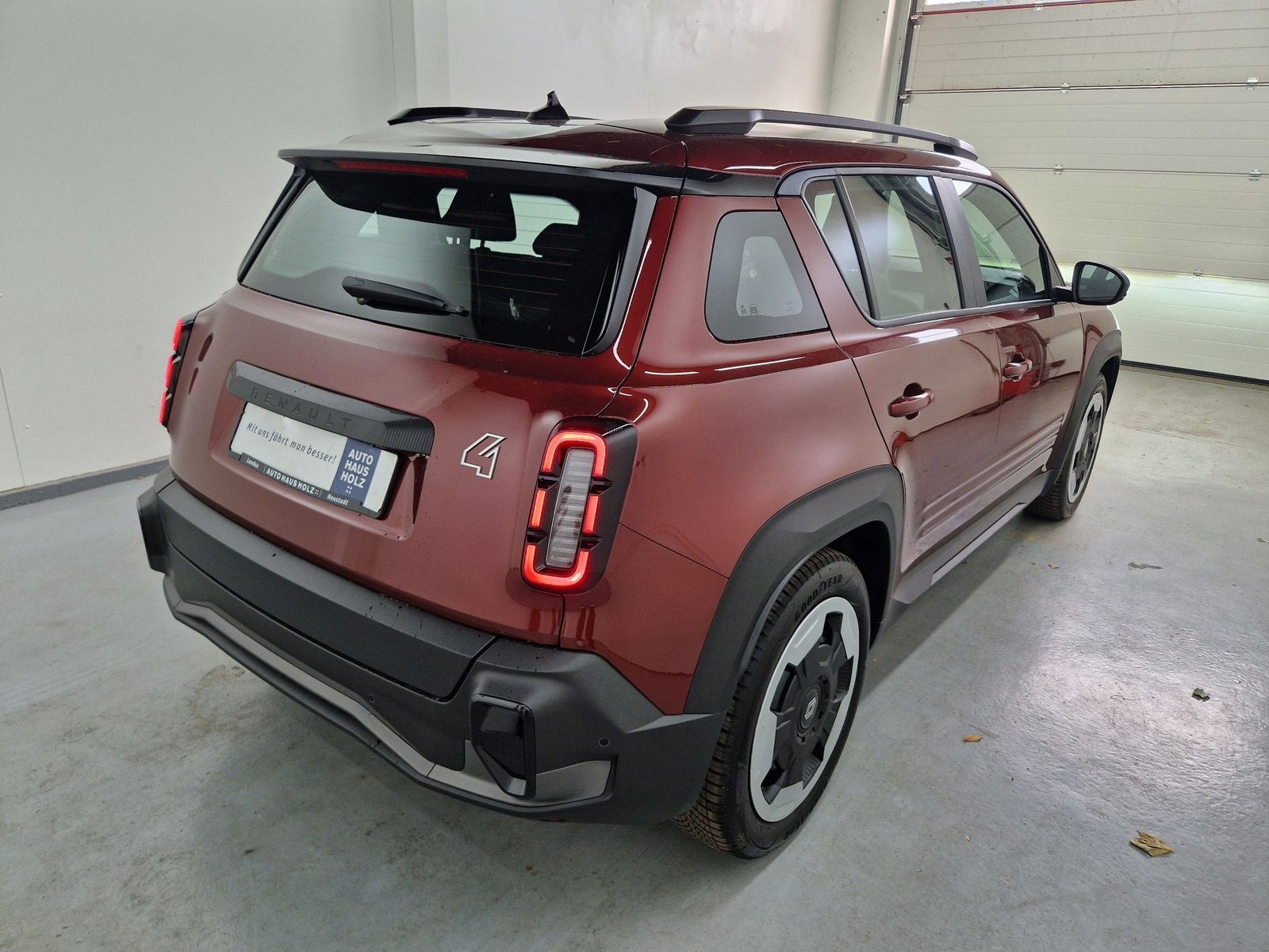 RENAULT R 4 E-Tech Evolution 120 Urban Range – Bild 4