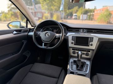 Volkswagen Passat Variant - 8