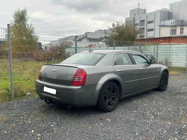 Chrysler 300C CRD 3.0 Hemi CARPLAY Tausch ...