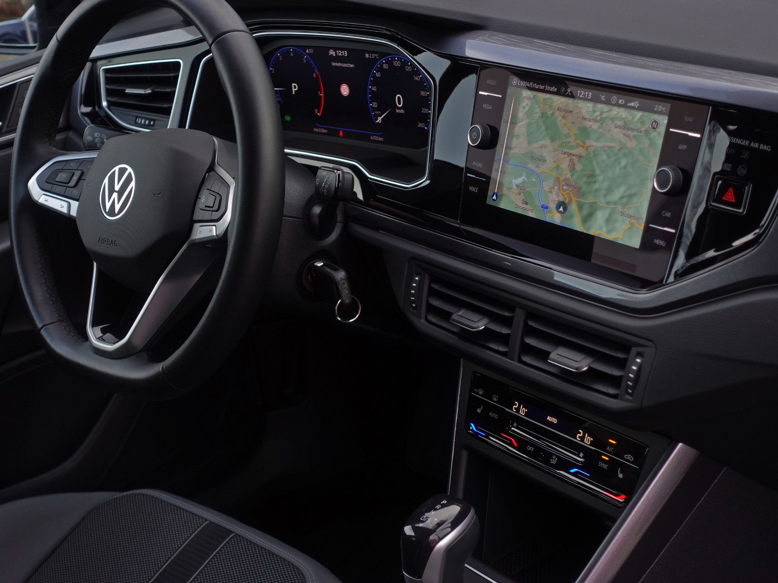 Fahrzeugabbildung Volkswagen Polo 1.0 TSI DSG Style Matrix Travel-Assist