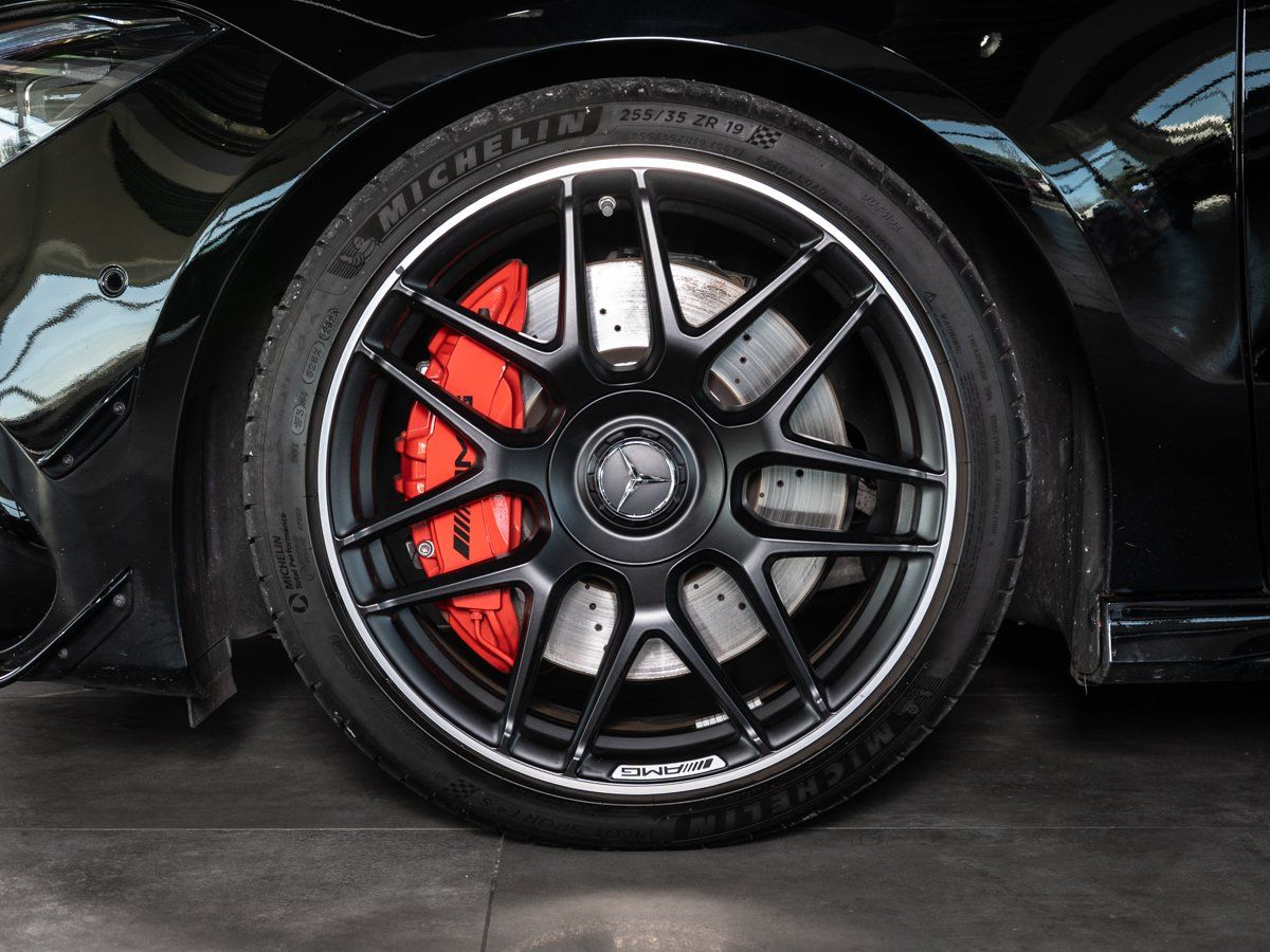 Mercedes-Benz AMG CLA 45 S 4Matic AERO TRACK foto 4
