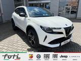 Alfa Romeo Junior Ibrida 1.2 136 PS Automatik Schiebedach - weiße Alfa Romeo Junior