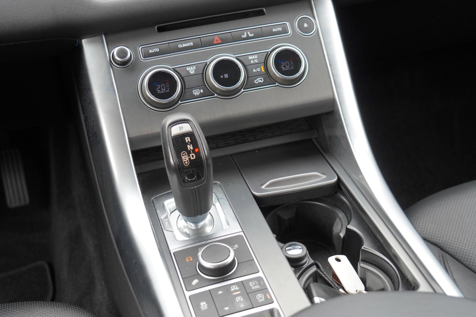 Land Rover Range Rover Sport SE MIT 3 JAHREN GARANTIE !!!