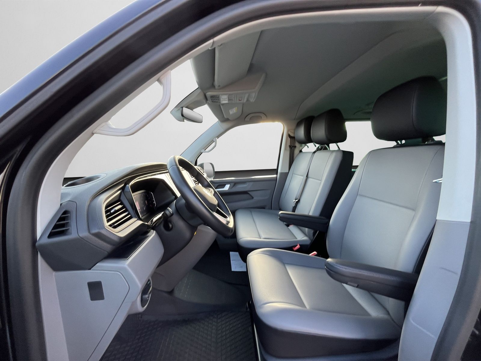 Volkswagen T6 Caravelle - Bild 12
