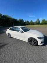 BMW 320 Sport Line  Individual Hochglanz Shadow Line - BMW 320 aus 2020