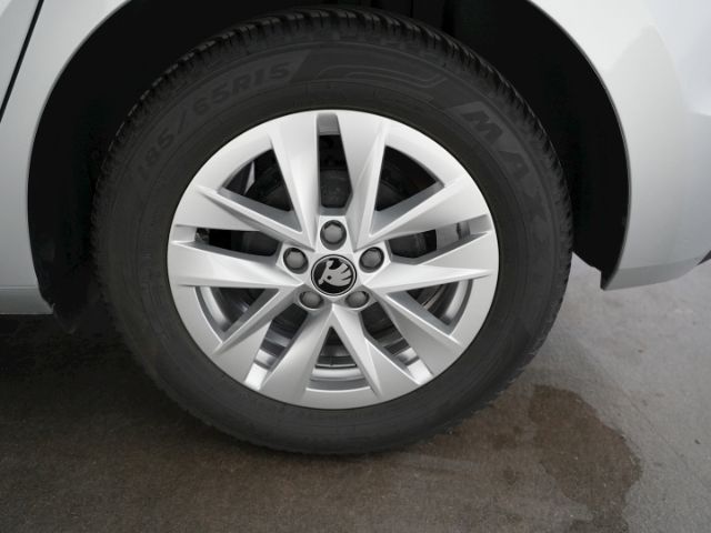 Fabia SELECTION TSI+NAVI+SITZ-/LENKRADHEIZUNG+KE
