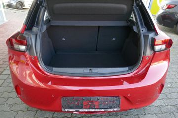 Bild 8 Opel Corsa F Edition; Sitz- u. Lenkradhzng., R-Kamera