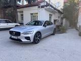 Volvo S60 B3 AWD Geartronic R-Design (Mild-Hybri - Volvo S60 mit Hybrid-Antrieb