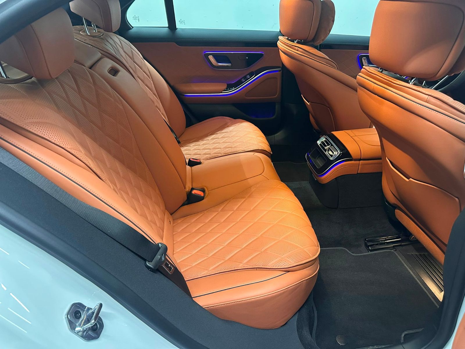 Fahrzeugabbildung Mercedes-Benz S 350 d 4MATIC *MANUFAKTUR*PANO*AHK*