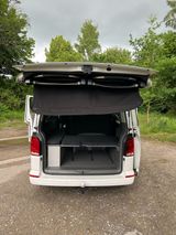 Volkswagen VW Camper T6.1 California Beach - top gepflegt  - VW T6 California Gebrauchtwagen in Stuttgart