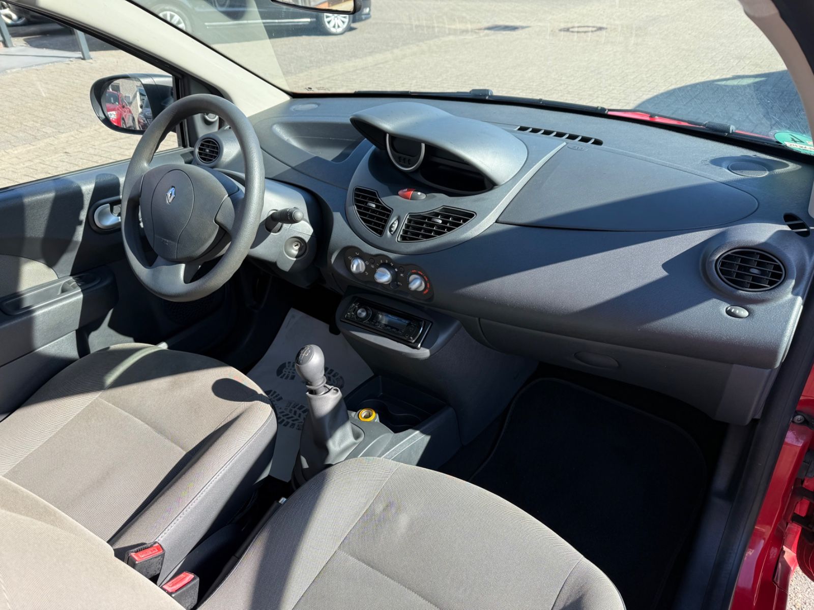 Twingo je t'aime*KLIMA*1.HAND*NUR-66.000-KM