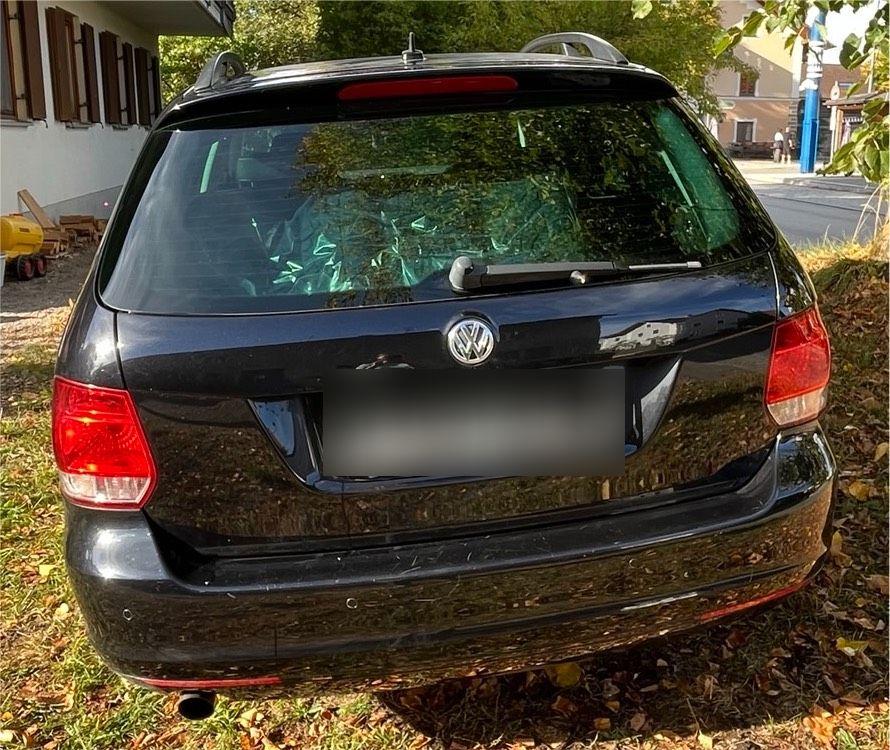 Volkswagen Golf 2012 — engine 105 HP (77kW)