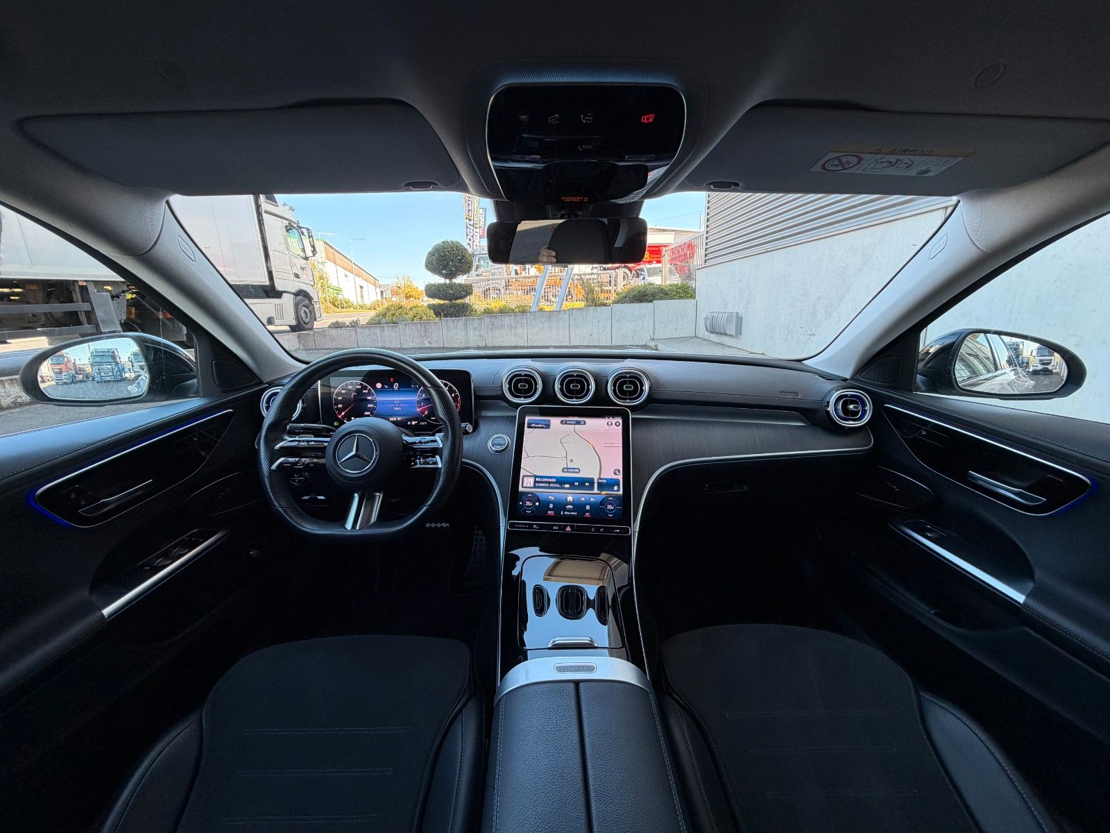 Fahrzeugabbildung Mercedes-Benz C 300 AMG Night+R-Kamera+LED+Ambiente+TOTW+18"