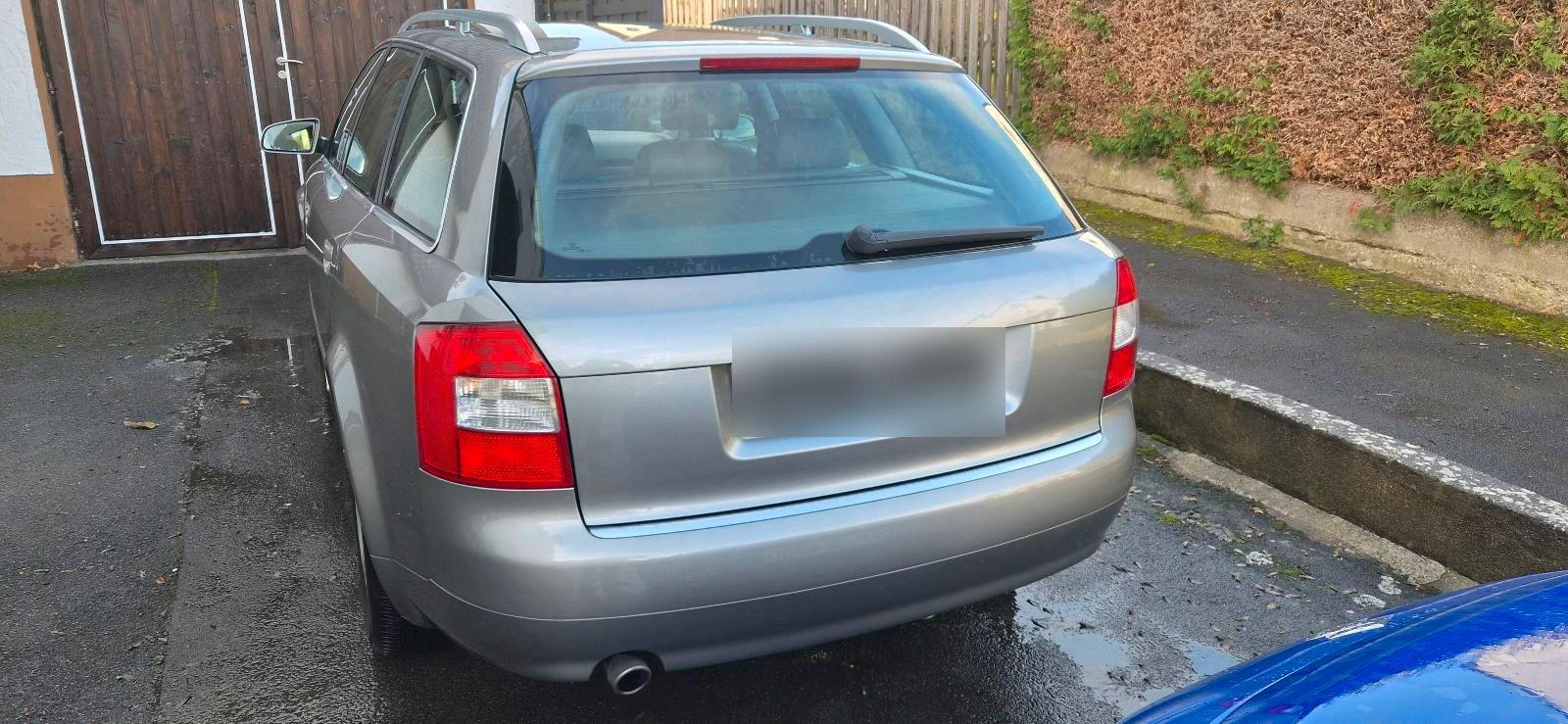 Audi A4 2004 — engine 136 HP (100kW)