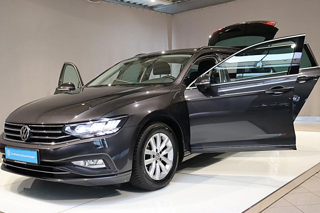 Passat Variant 2.0 TDI DSG Business ACC AHK NAVI