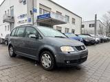 Volkswagen Touran Trendline Automatik  1 Hand - Volkswagen Touran aus 2007: Trendline