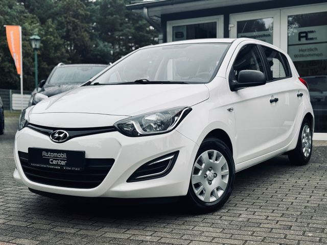 Hyundai i20 FIFA World Cup Edition aus 1.Hand+Klima