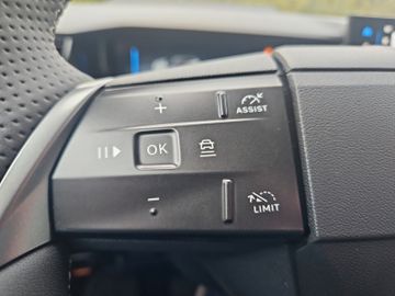 Fotografie 14 des Opel Grandland (X) Grandland GS Plug-In Hybrid 1.6 DSG AHK 20 Zoll