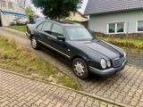 Mercedes-Benz E 320 Aut./Leder / TÜV NEU ! ! ! - gebrauchte Mercedes-Benz E 320 aus dem Jahr 1996