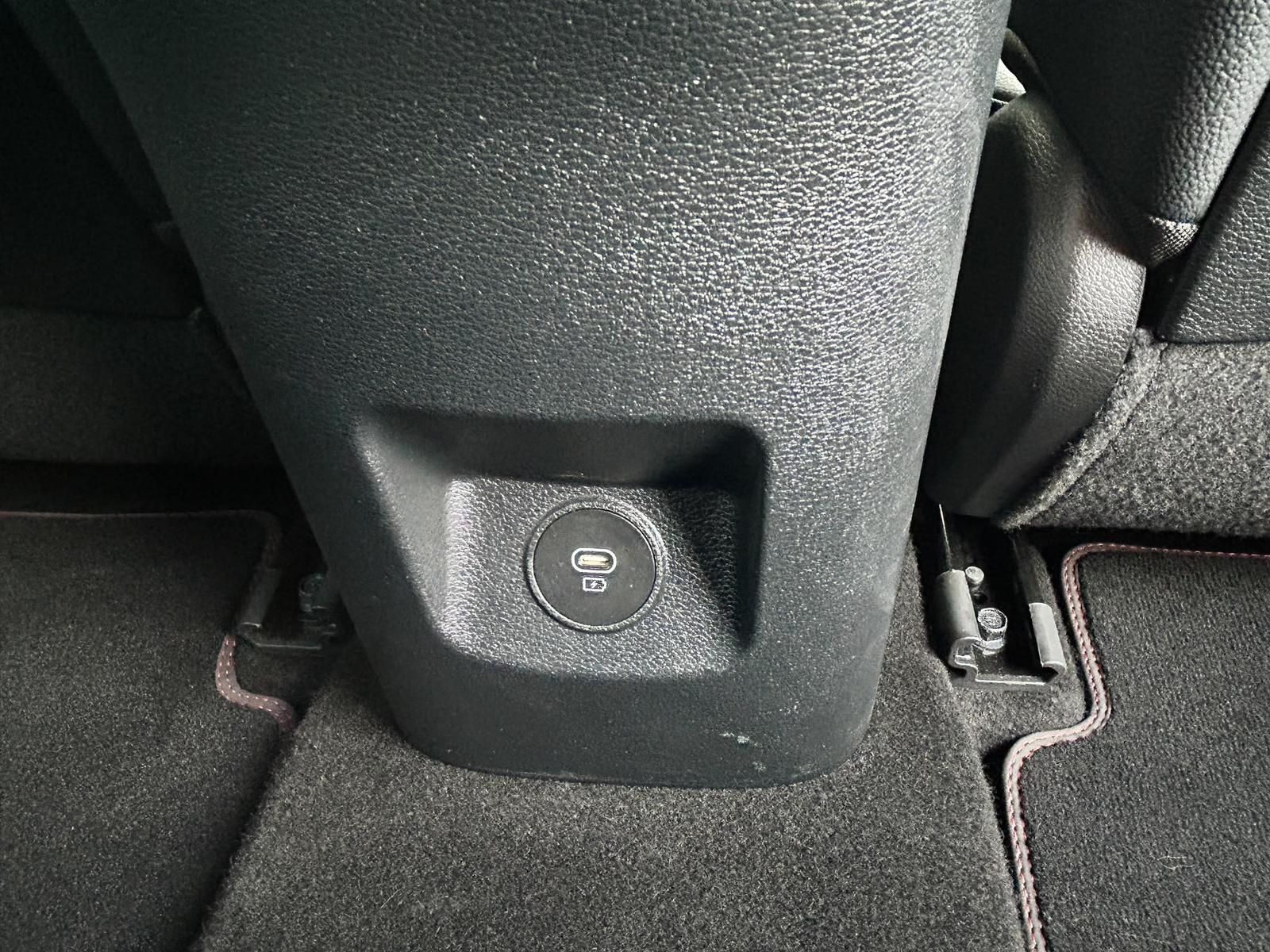 Kia Ceed GT 2.HD|AKPRAPOVIC|4xSHZ|KAMERA|18"|DIGITAL