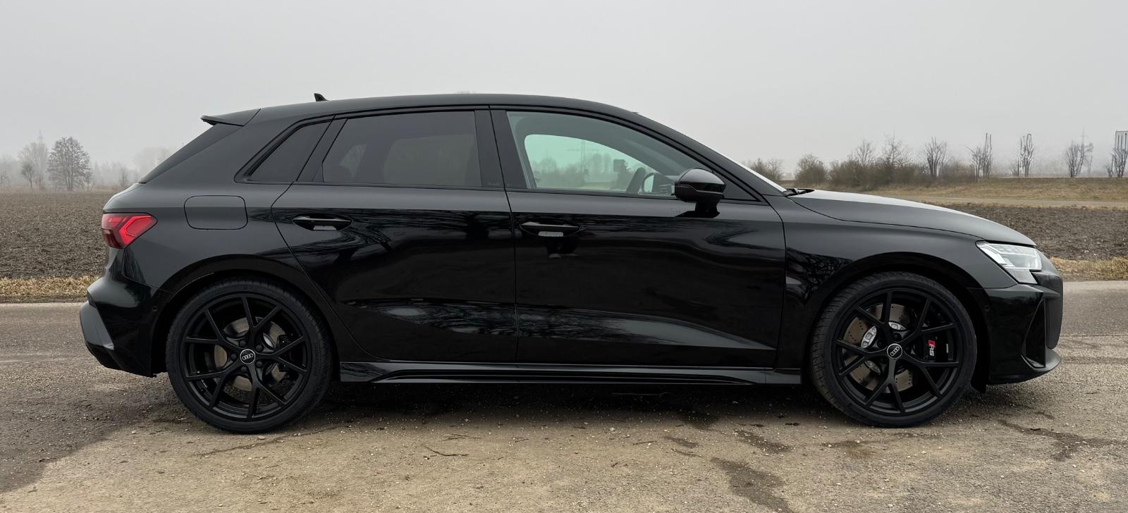 Audi RS3 RS 3 Pano Sonos Navi Sportabgas Kamera