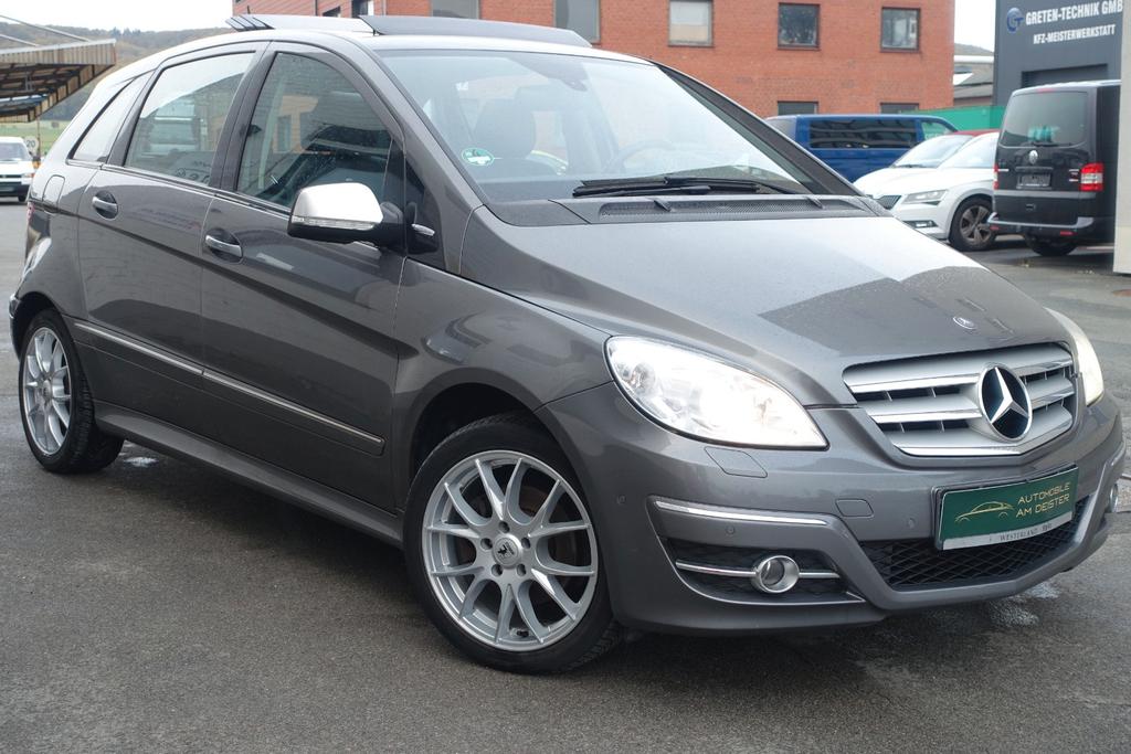 Mercedes-Benz B 200 Grand Edition*DESIGNO*BI-XENON*PANO*NAVI*S