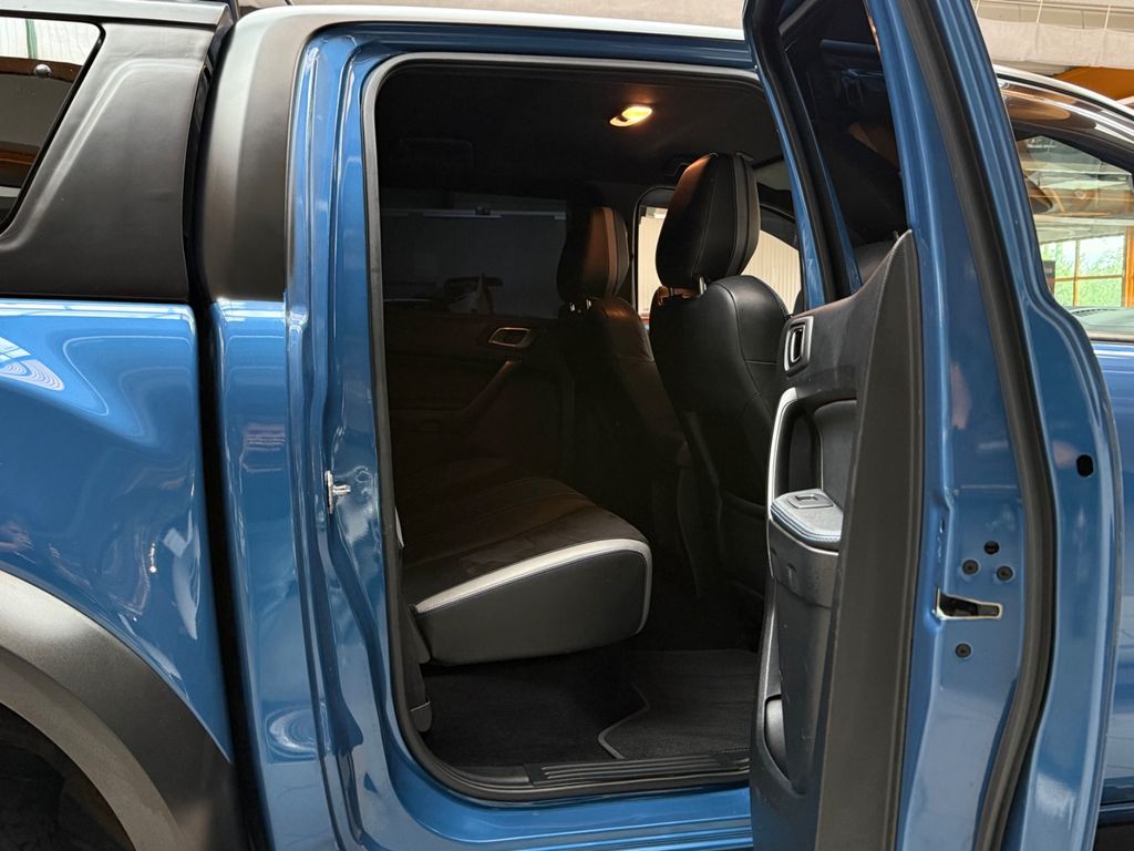 FORD Raptor Doppelkabine 4x4|Xenon|CarPlay|AHK FORD Raptor Doppelkabine 4x4|Xenon|CarPlay|AHK