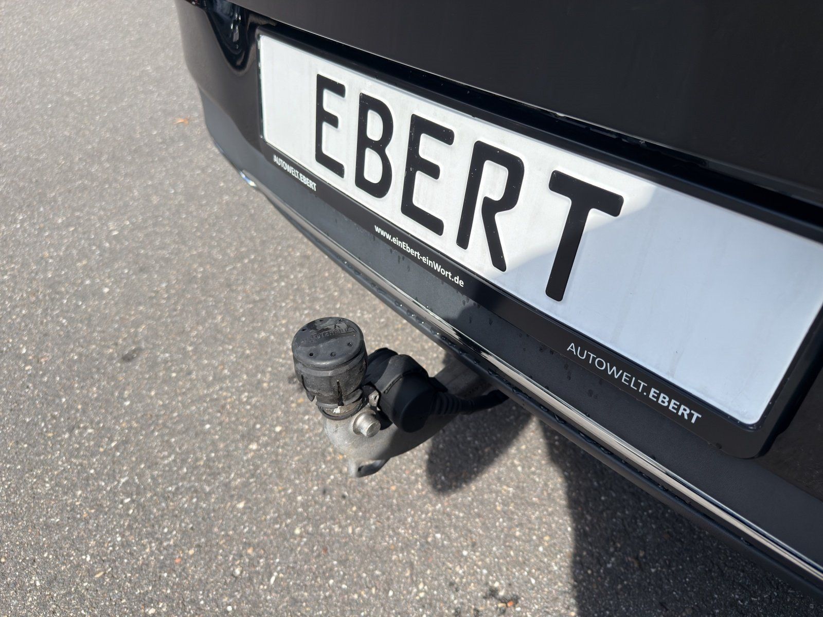 Fahrzeugabbildung Mercedes-Benz CLA200d SB Prog DISTR Memo AHK HighMBUX Busi HUD