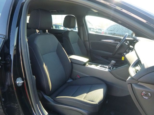 Fahrzeugabbildung Opel Insignia B Sports Tourer >AUT/AHK/LED/NAV/PDC