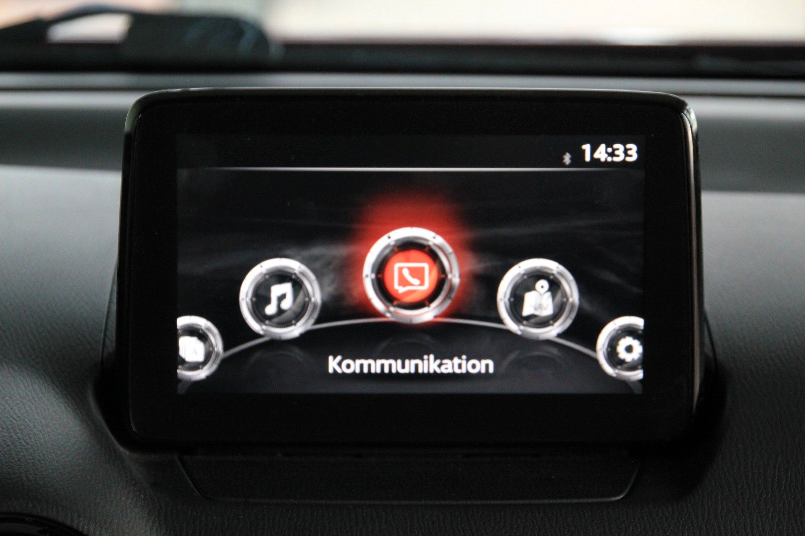 Fahrzeugabbildung Mazda CX-3 2.0 Skyactive-G Exclusive-Line