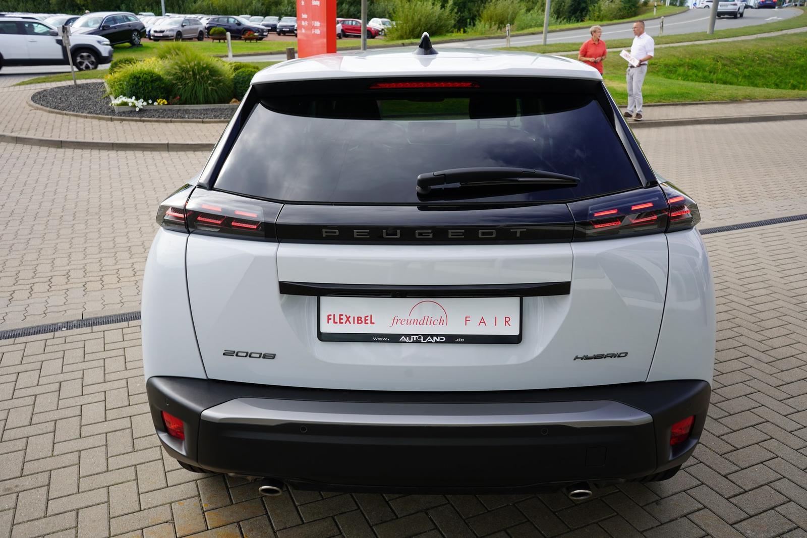 Peugeot 2008 PureTech 145 Aut. LED ACC Navi