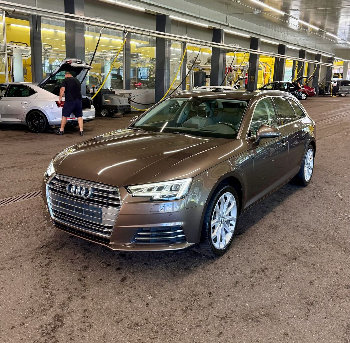 AUDI A4 40TDI Quatttro S-Tronic*MegaAusstatung*