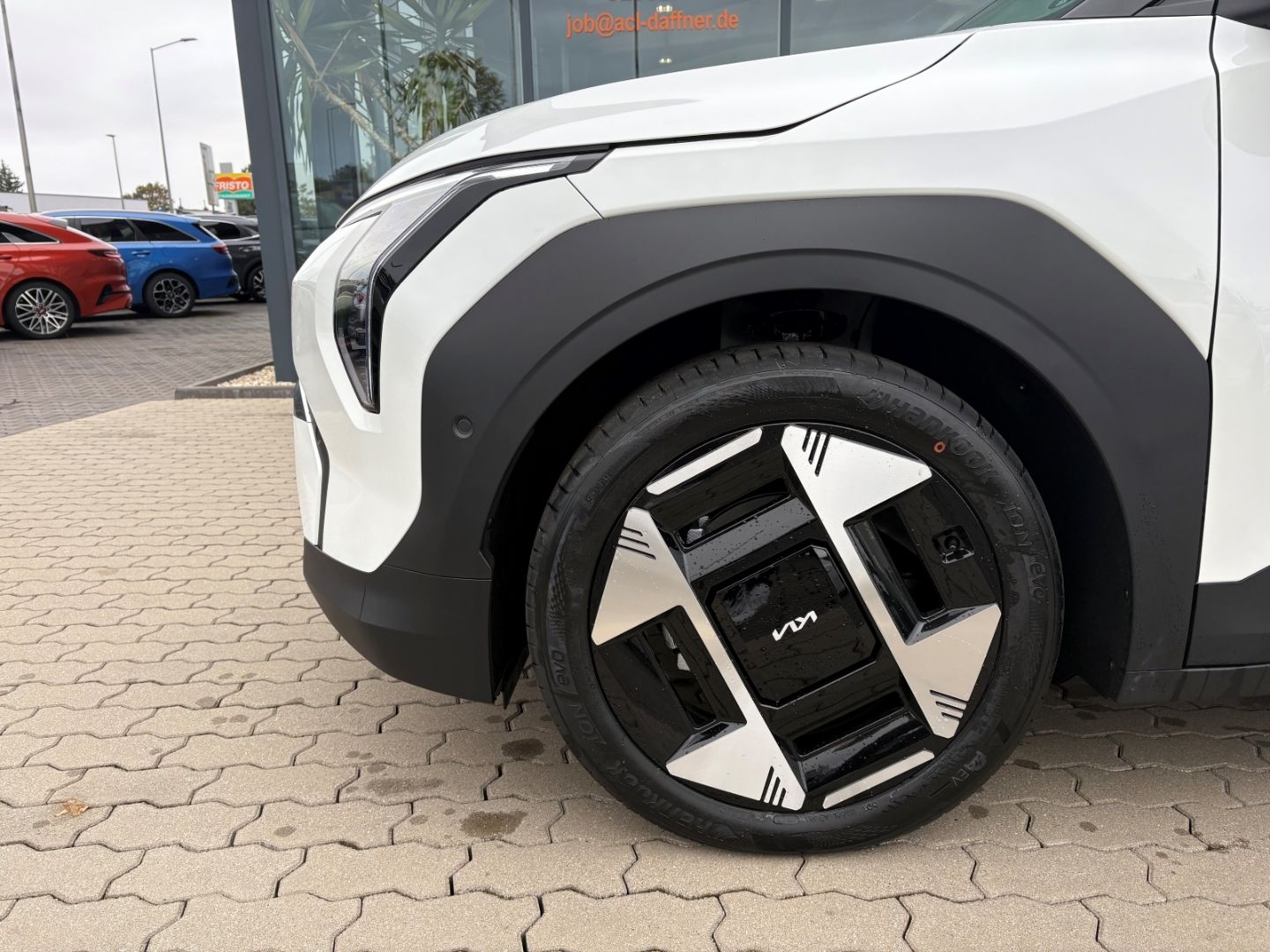 Fahrzeugabbildung Kia EV3 150 kW Earth KLIMA Harman&Kardon TotWinkAss