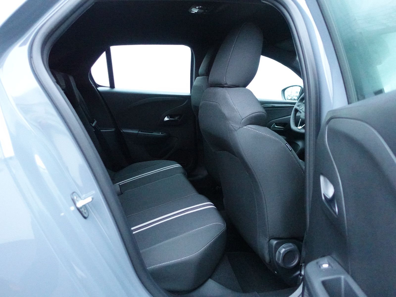 Fahrzeugabbildung Opel Corsa GS 1.2T,MatrixLED,Kamera,Sitzhzg,Allwetter