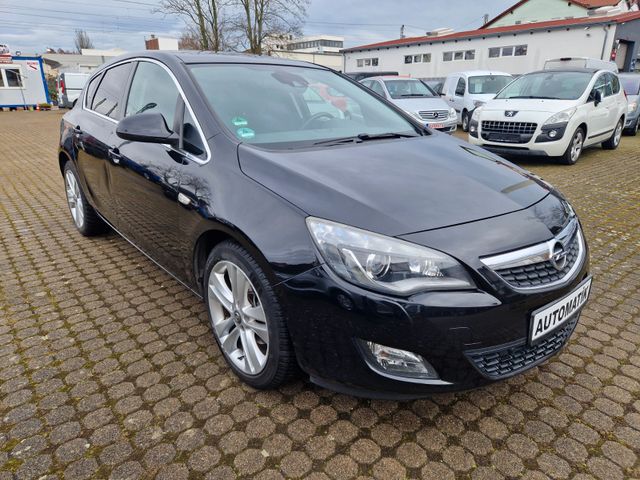 Opel Astra J Lim. 5-trg. Cosmo