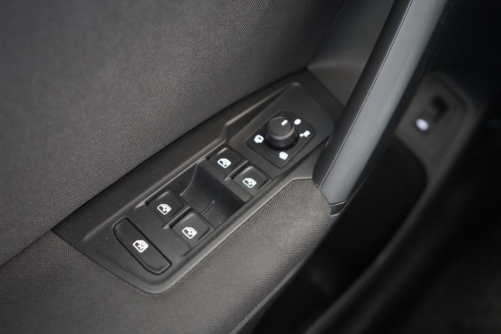 Volkswagen Tiguan 1.5 TSI LED Navi ACC Tempomat Bluetooth, миниатюра 29