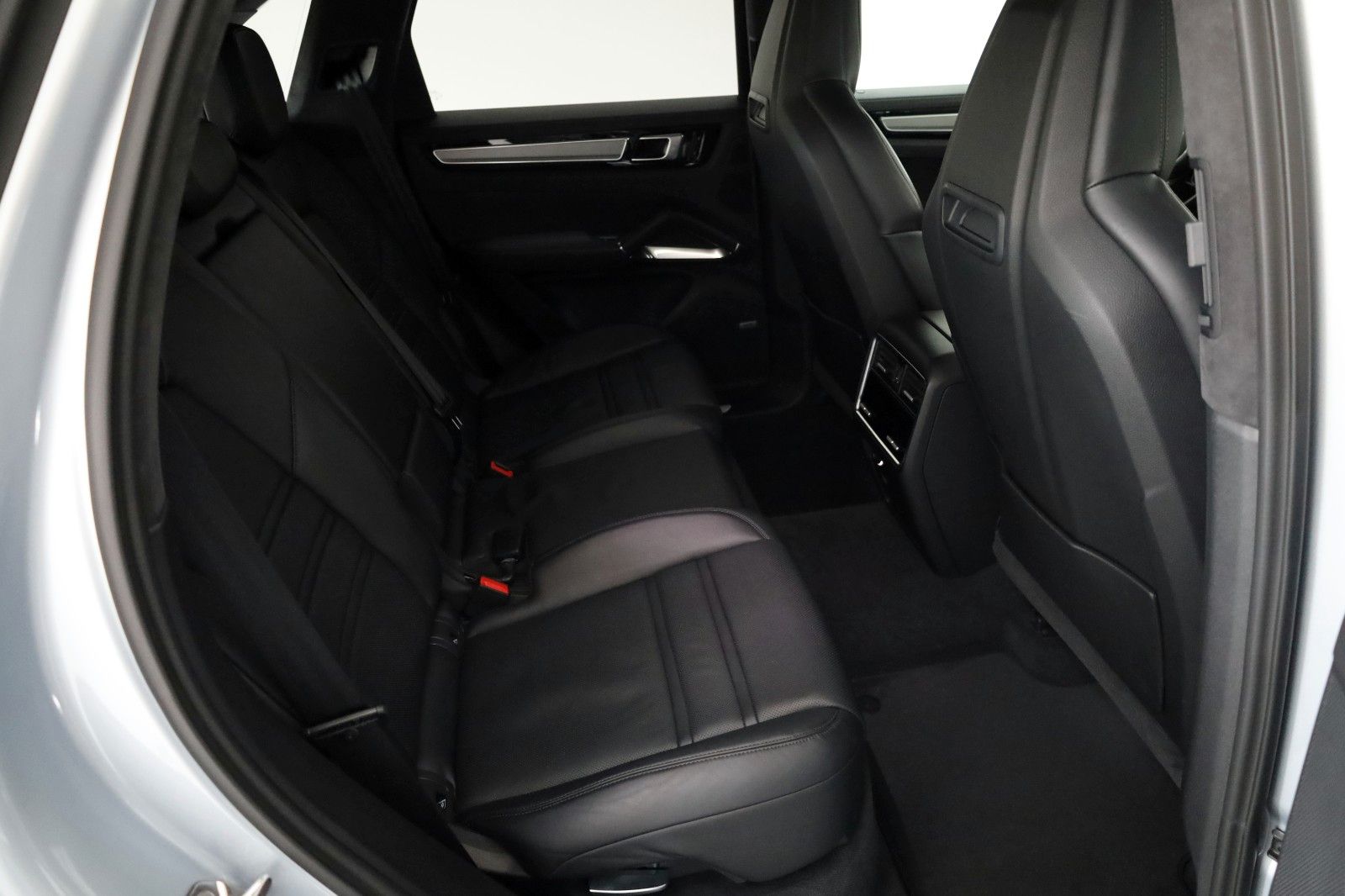 Fahrzeugabbildung Porsche Cayenne Turbo,Matrix-LED,360Kamera,Pano,AHK+WR