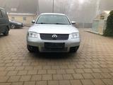 Volkswagen Passat 3BG Limousine 1.6 Benzin... - Volkswagen Passat: Limousine, 3bg