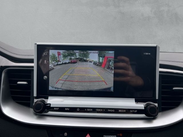 Fahrzeugabbildung Kia Ceed VISION 1.5 T-GDI DCT *KOMFORT-PLUS-PAKET*